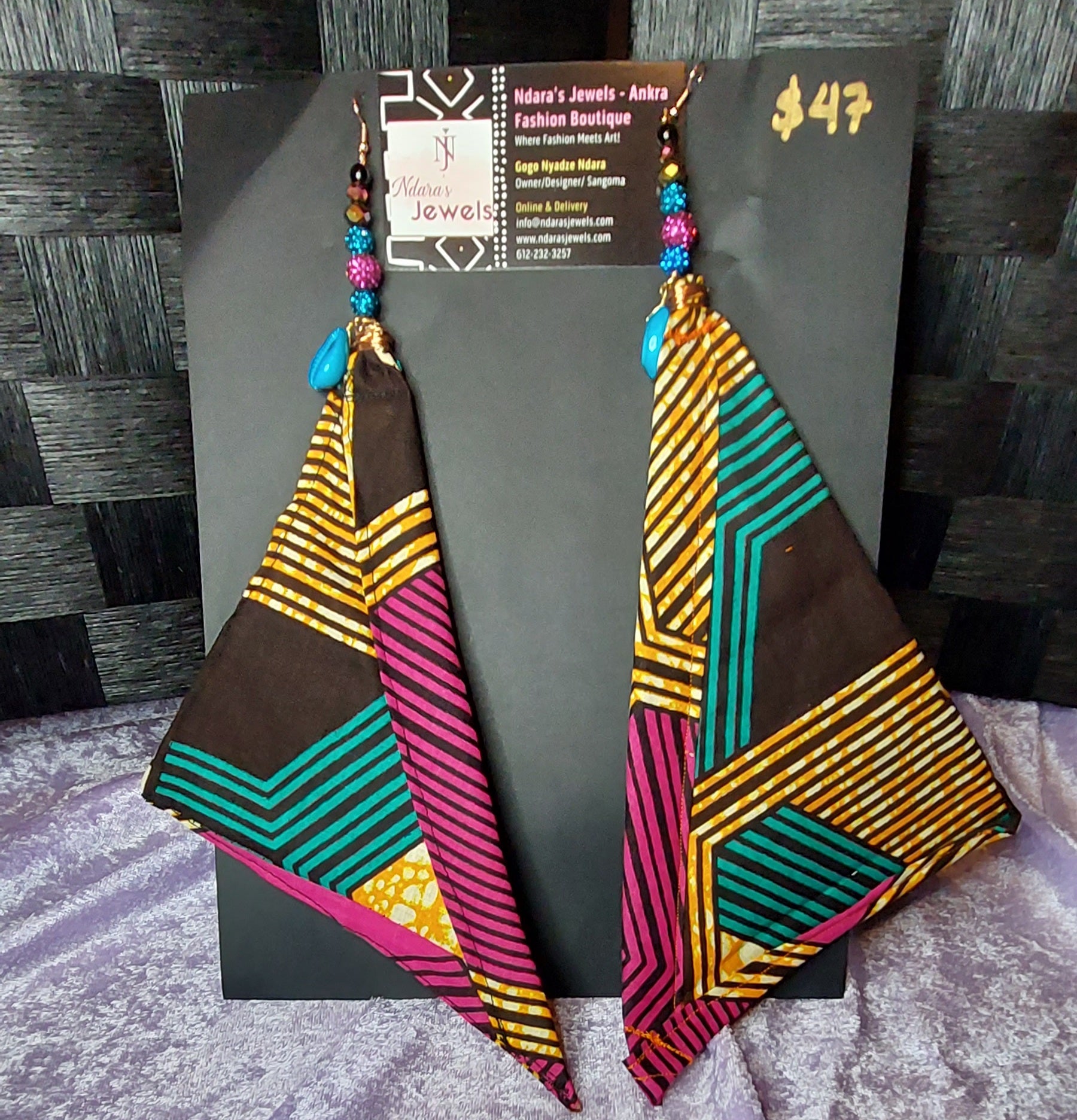Teal / Magenta Town Pyramid Earring