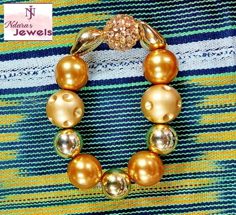 Bracelets/Beaded Bracelets